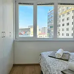 Mika Square *