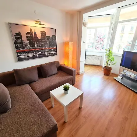 Apartament Mika Square