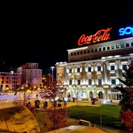 Mika Square * Σκόπια