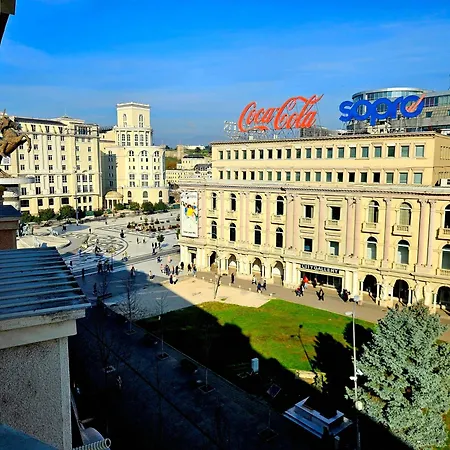 Mika Square *